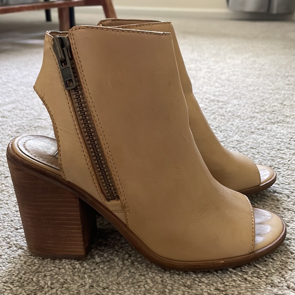 Steve Madden Terraa booties